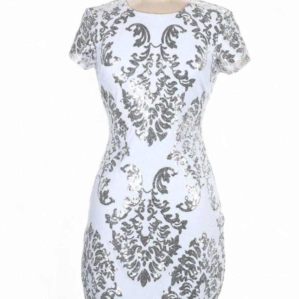 B. Darlin White & Silver Sequin Damask Bodycon Dress - Size 3/4